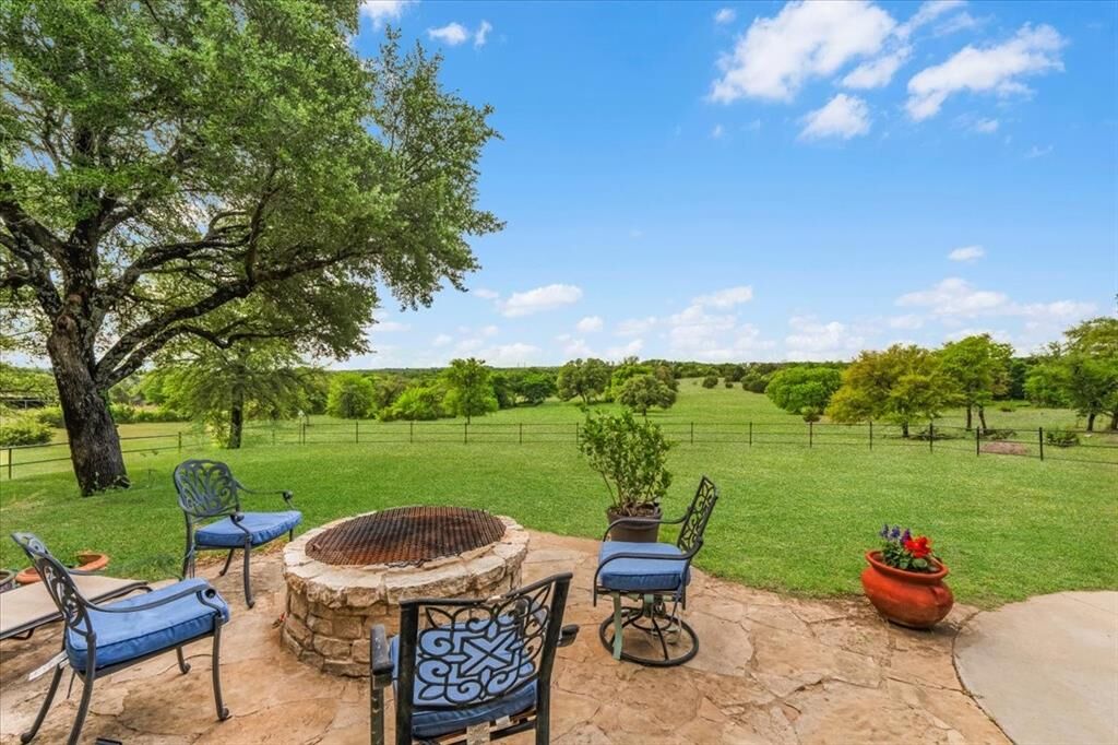 Property Photo: 1145 Veal Station Road A TX 76085