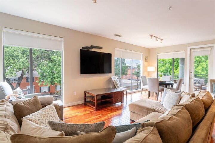 Property Photo:  4040 N Hall Street 201  TX 75219 