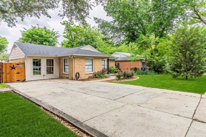 Property Photo:  11206 Tascosa Street  TX 75228 