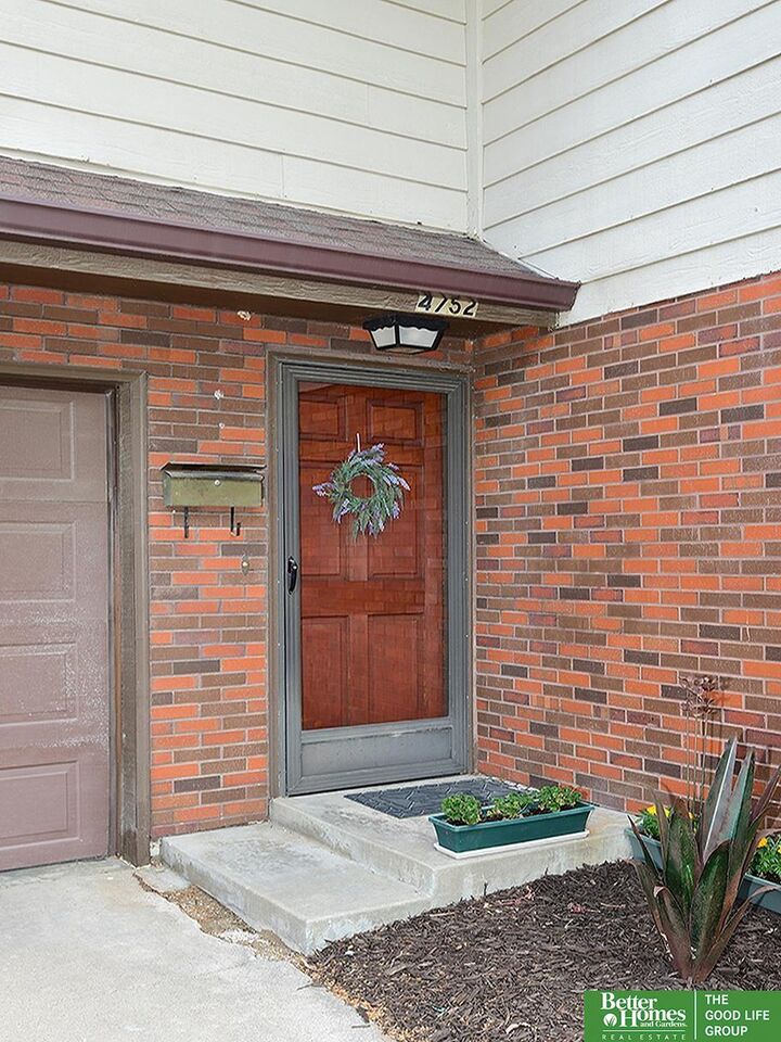 Property Photo:  4752 Capitol Avenue  NE 68132 