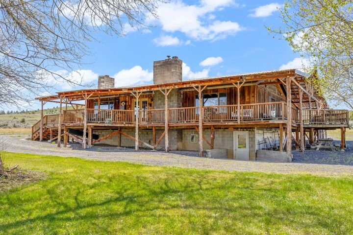 Property Photo:  25887 SE Weberg Road  OR 97751 