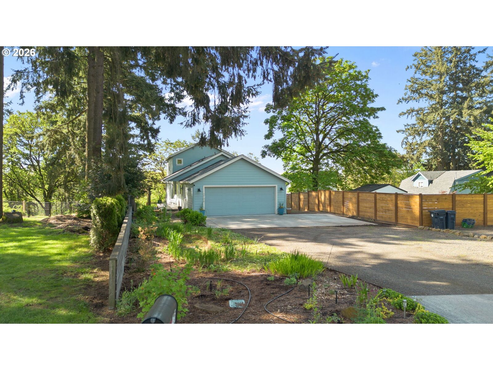 Property Photo:  2706 SW 6th Ave  WA 98607 