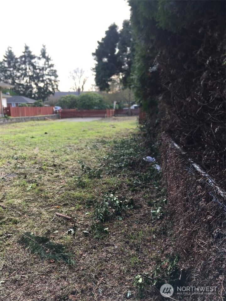 Property Photo: 0 12xx 10th Street NE WA 98002