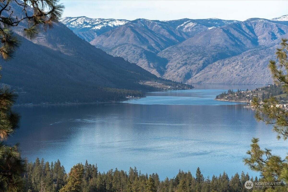 Property Photo:  990  Upper Ridge Road  WA 98816 