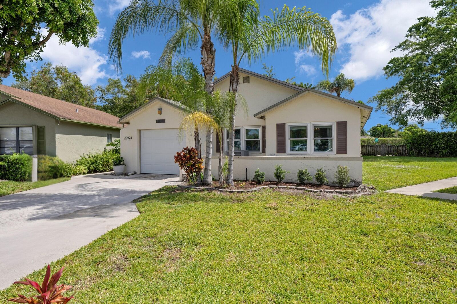 Property Photo:  20924 N Springs Terrace  FL 33428 