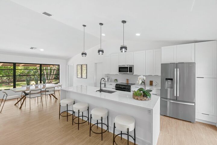 Property Photo:  14888 Sunnyview Lane  FL 33484 