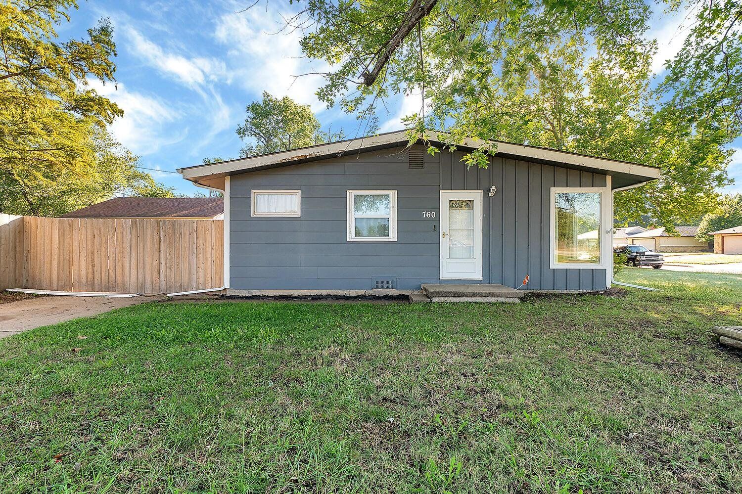 Property Photo:  760 S Baltimore Ave  KS 67037-1254 