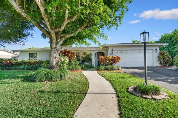 Property Photo:  14544 SW 76th St  FL 33183 