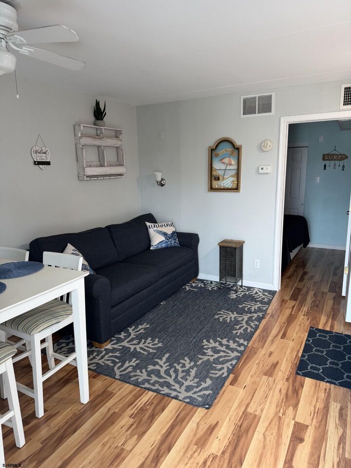 Property Photo:  405 Ocean Ave 304  NJ 08260 