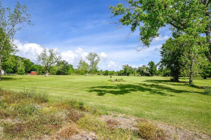 Property Photo:  10395 Highway 384  LA 70605 