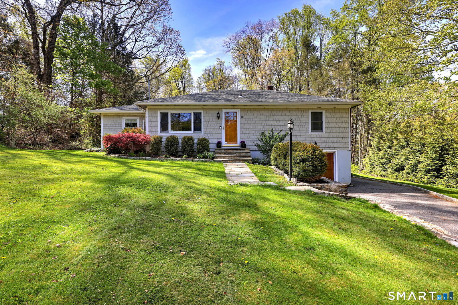 Property Photo: 11 Greenwood Drive CT 06468