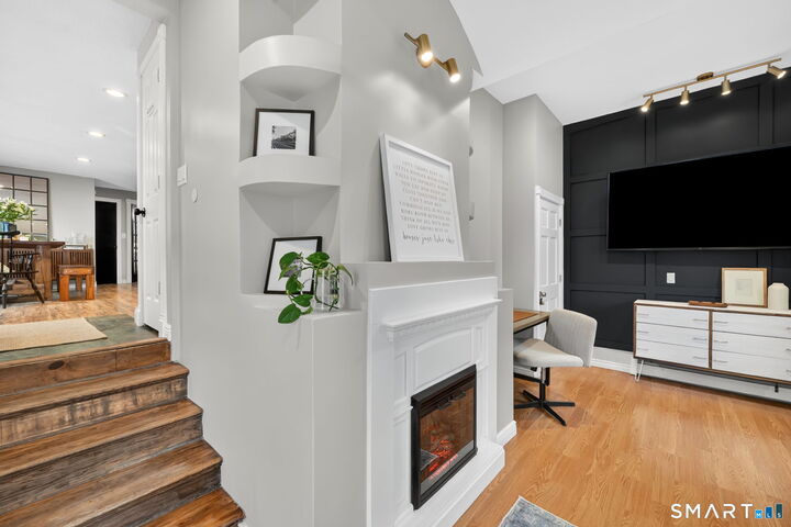 Property Photo:  77 Berkeley Road  CT 06457 