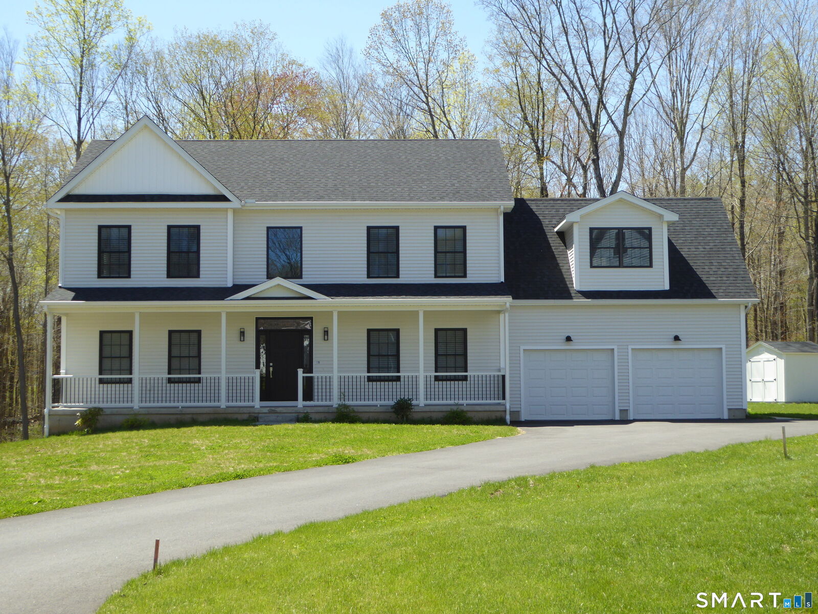 Property Photo:  19 Tamarack Lane  CT 06437 