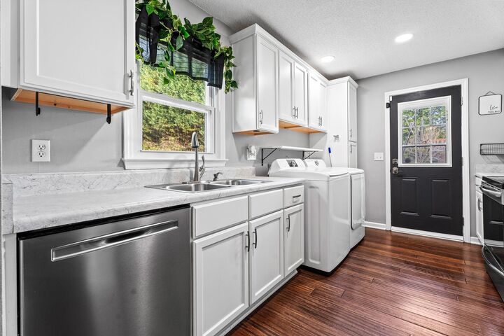Property Photo:  30 Parsons Road  SC 29388 