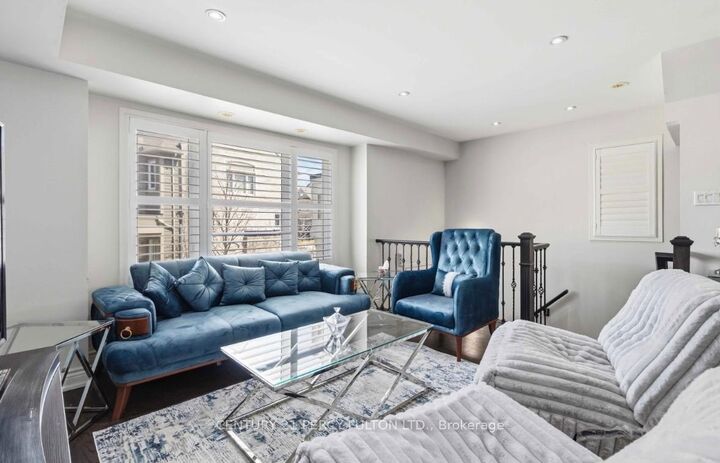 Property Photo:  3050 Erin Centre Boulevard 67  ON L5M 0P5 