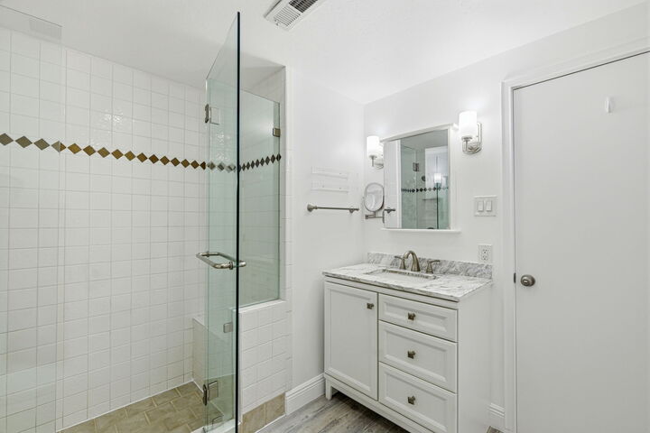 Property Photo:  1801 Lavaca Street 6C  TX 78701 