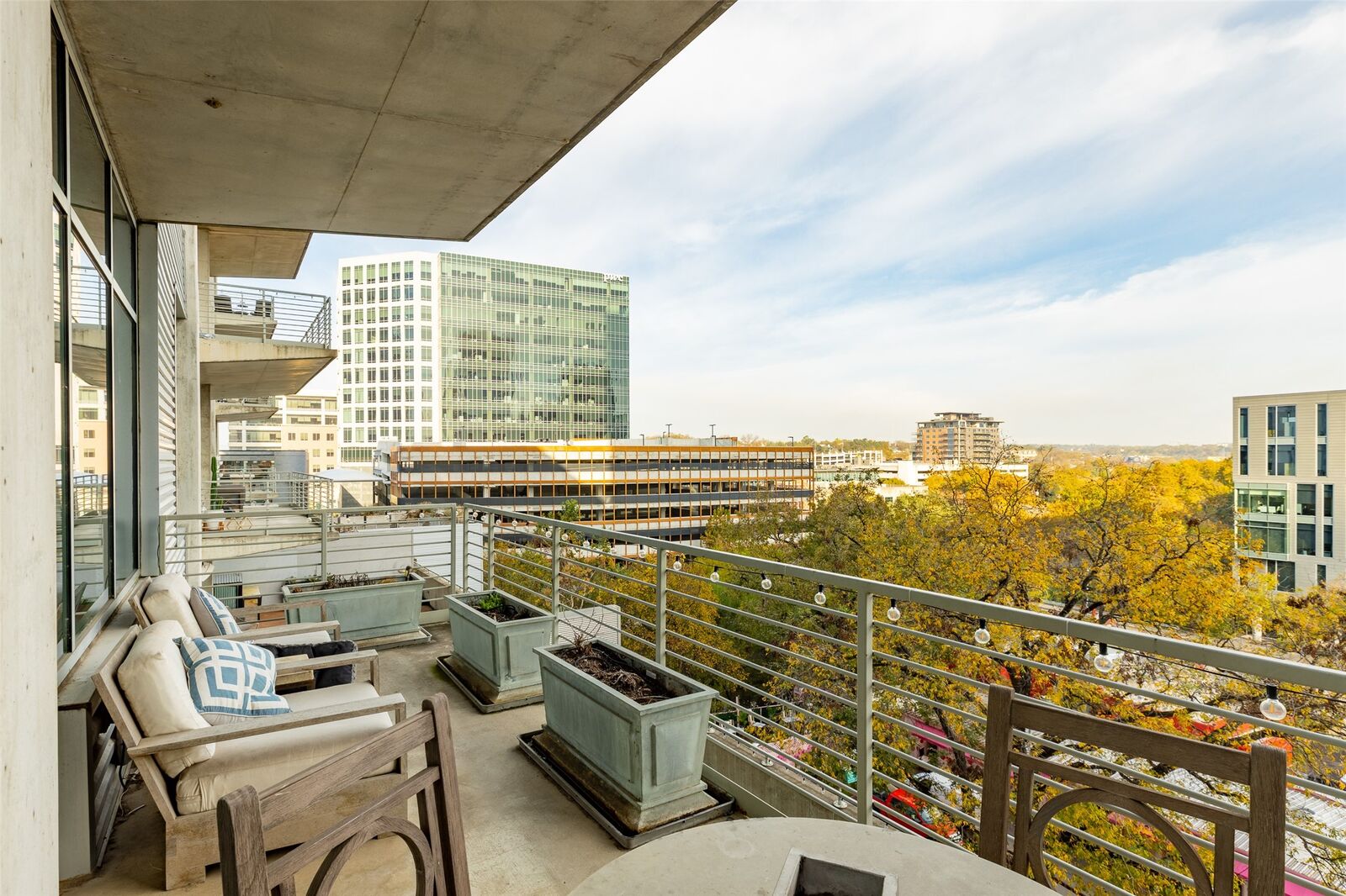 Property Photo:  800 W 5th Street 606  TX 78703 