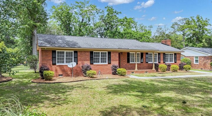 Property Photo:  1605 NE Eleventh Ave  GA 31707 