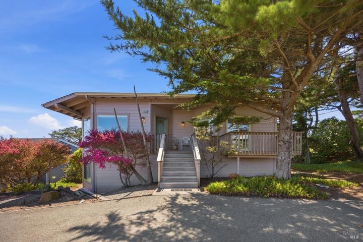 Property Photo:  2035 Sandpiper Court  CA 94923 