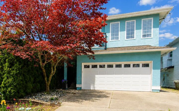 Property Photo: 867 Stayte Road BC V4B 4Y6