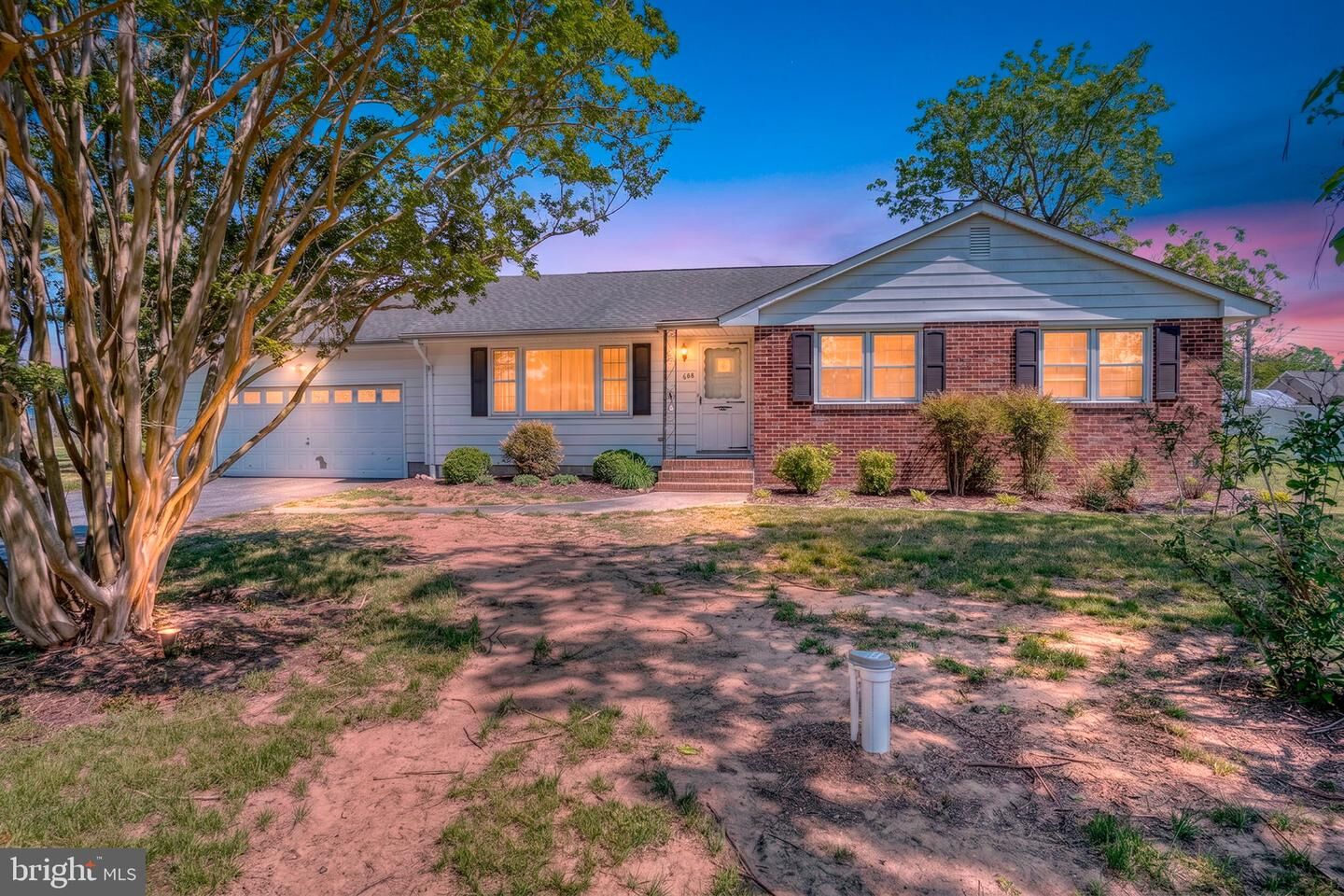 Property Photo:  608 Adams Drive  DE 19963 