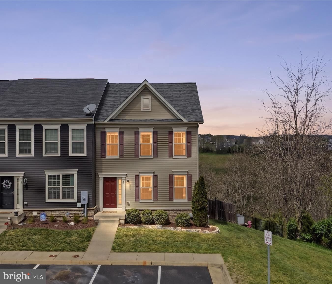 Property Photo:  60 Niblick Square  VA 22630 