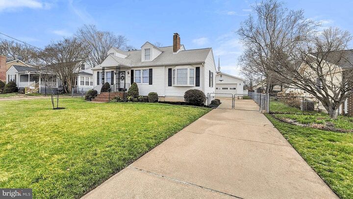 Property Photo:  1406 F Street  VA 22191 