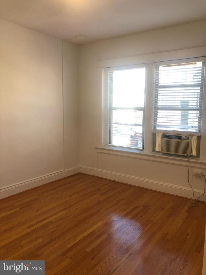 Property Photo:  1833 S Street NW 25  DC 20009 