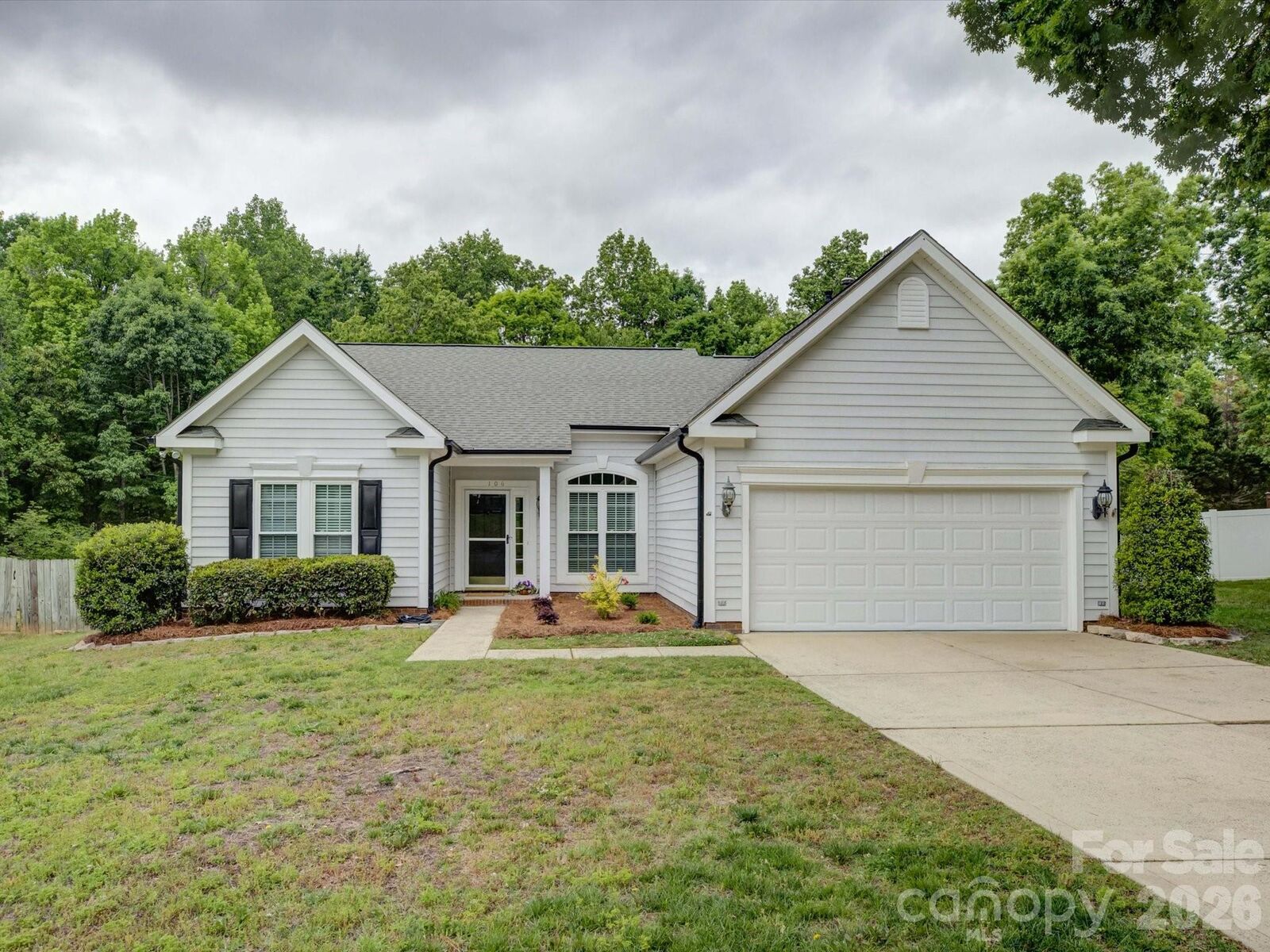 Property Photo: 106 White Branch Court SC 29715