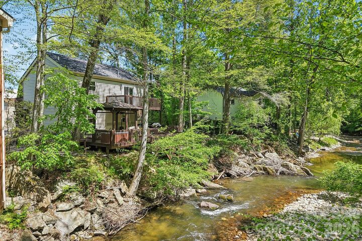 Property Photo:  12 Indian Trace Road  NC 28751 