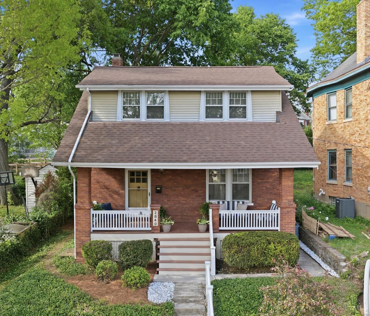 Property Photo: 2840 Pine Grove Avenue OH 45208