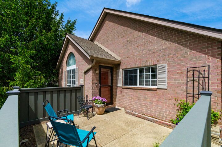Property Photo:  6101 Blendon Chase Drive  OH 43081 