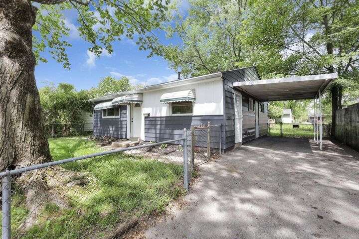 Property Photo:  1236 Grovewood Drive  OH 43207 