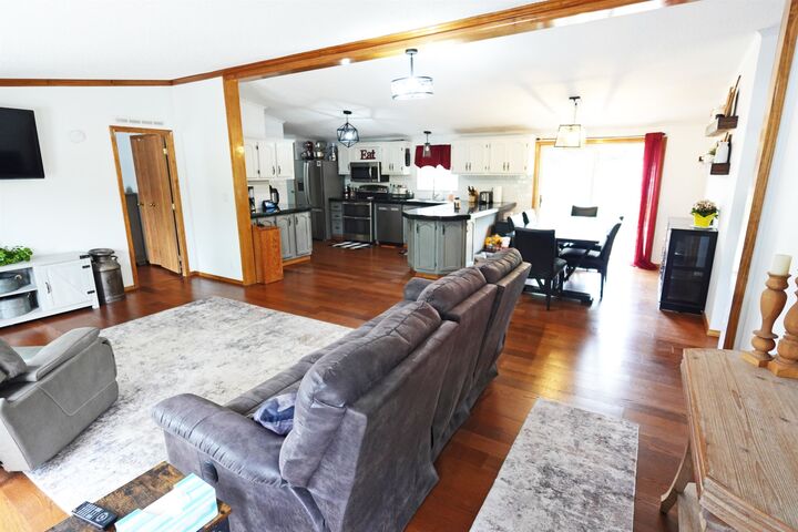 Property Photo:  279 SE 36th Avenue  NE 68601 