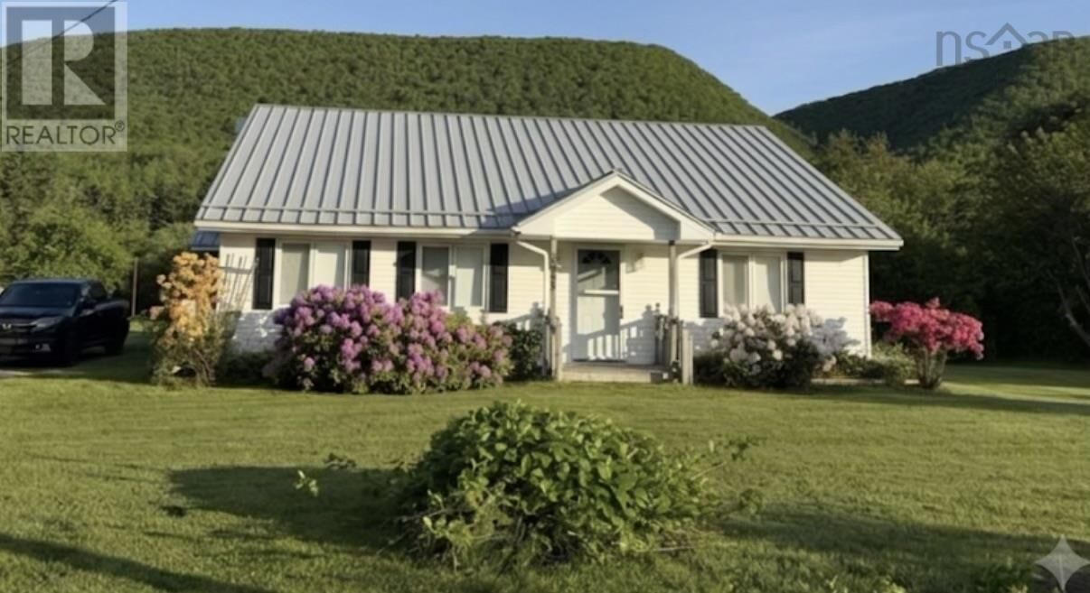 Property Photo: 2865 West Big Intervale Road NS B0E 2C0