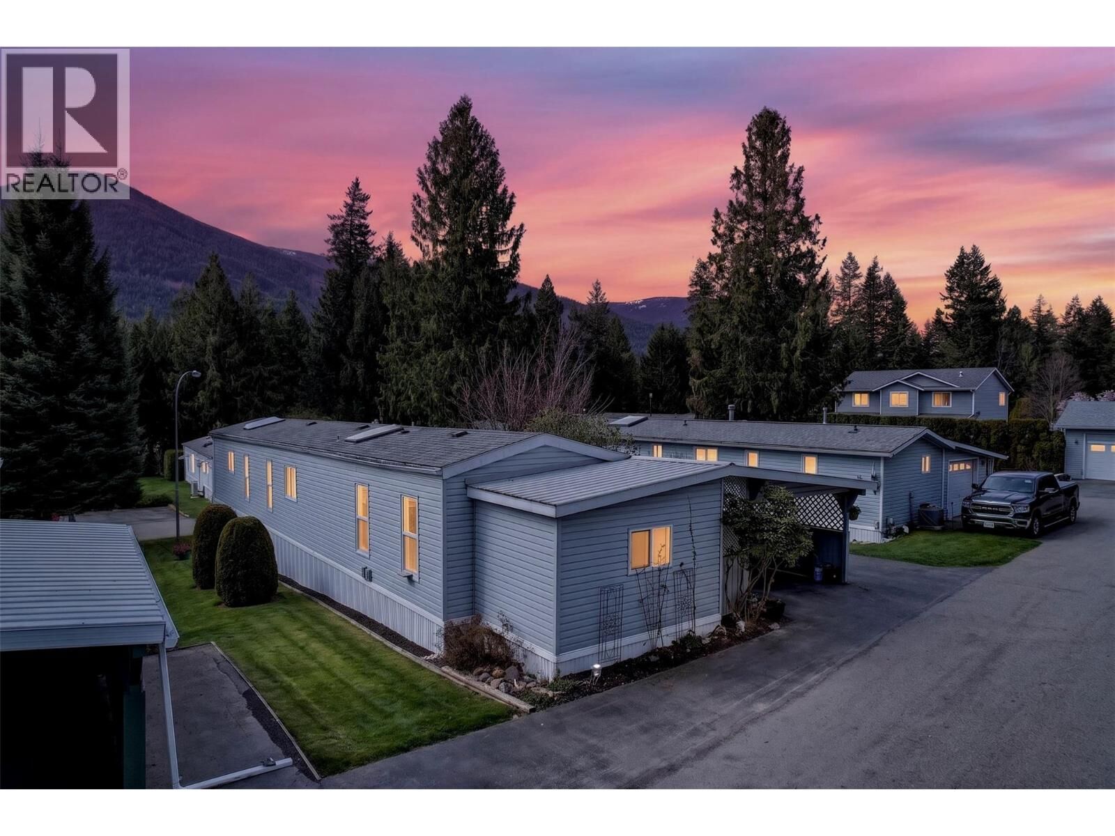 Property Photo: 7126 Highway 3A Other 20 BC V1L 6S3