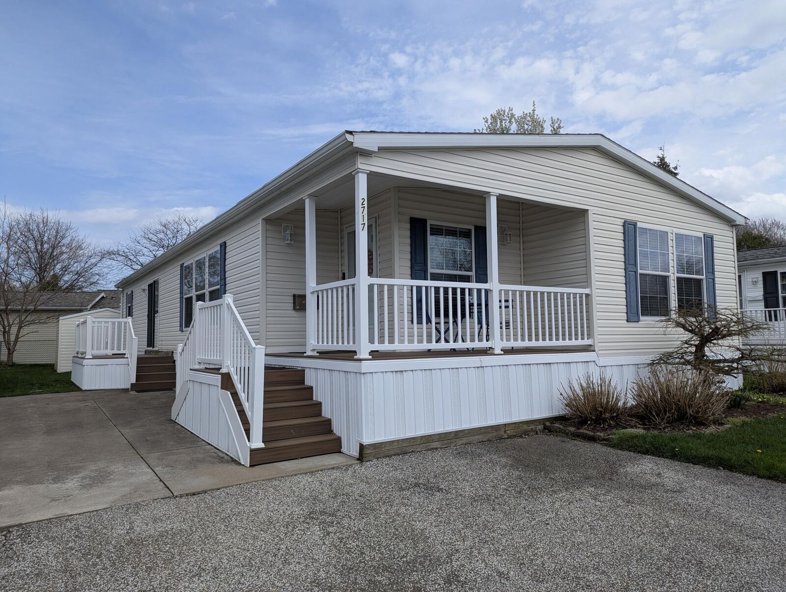 Property Photo:  2717 E Park Lane  PA 16506 