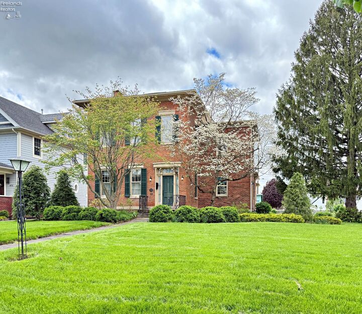 Property Photo:  468 S Washington St  OH 44883 