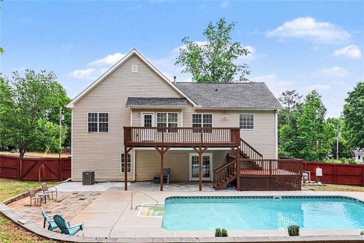 Property Photo:  8936 Dornoch Circle  GA 30187 