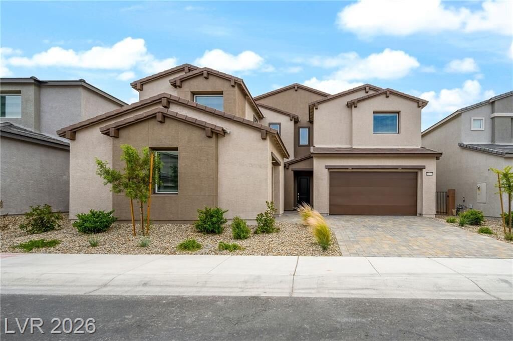 Property Photo:  