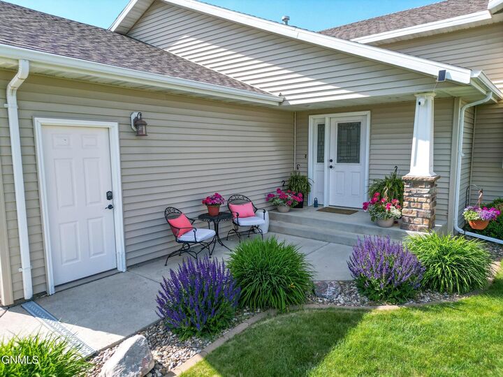 Property Photo: 502 Granite Drive ND 58503