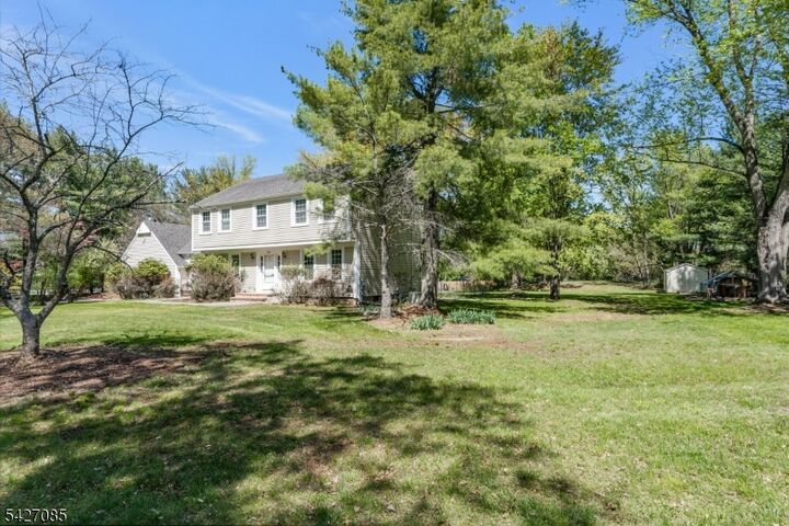 Property Photo:  2 Sunset View Rd  NJ 08822 