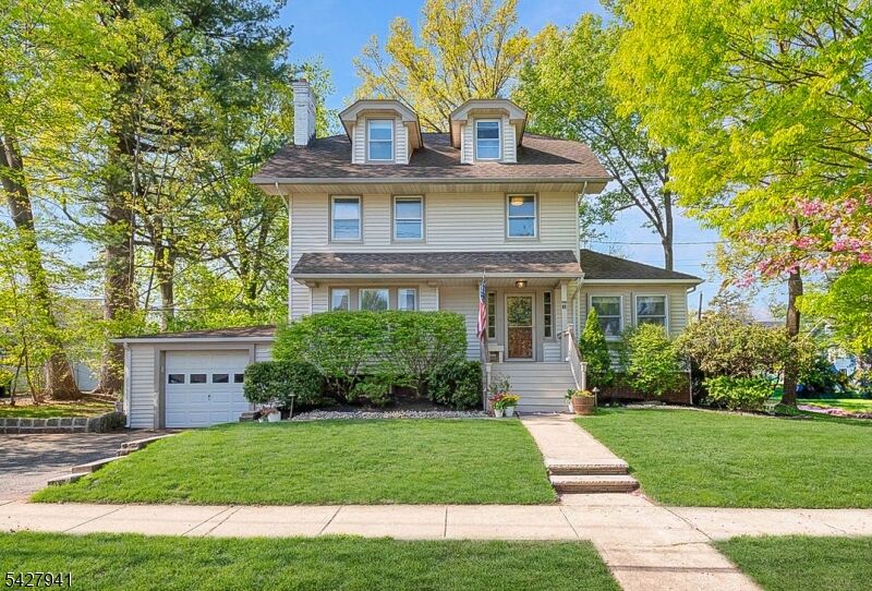 Property Photo:  82 Oakland Rd  NJ 07040 