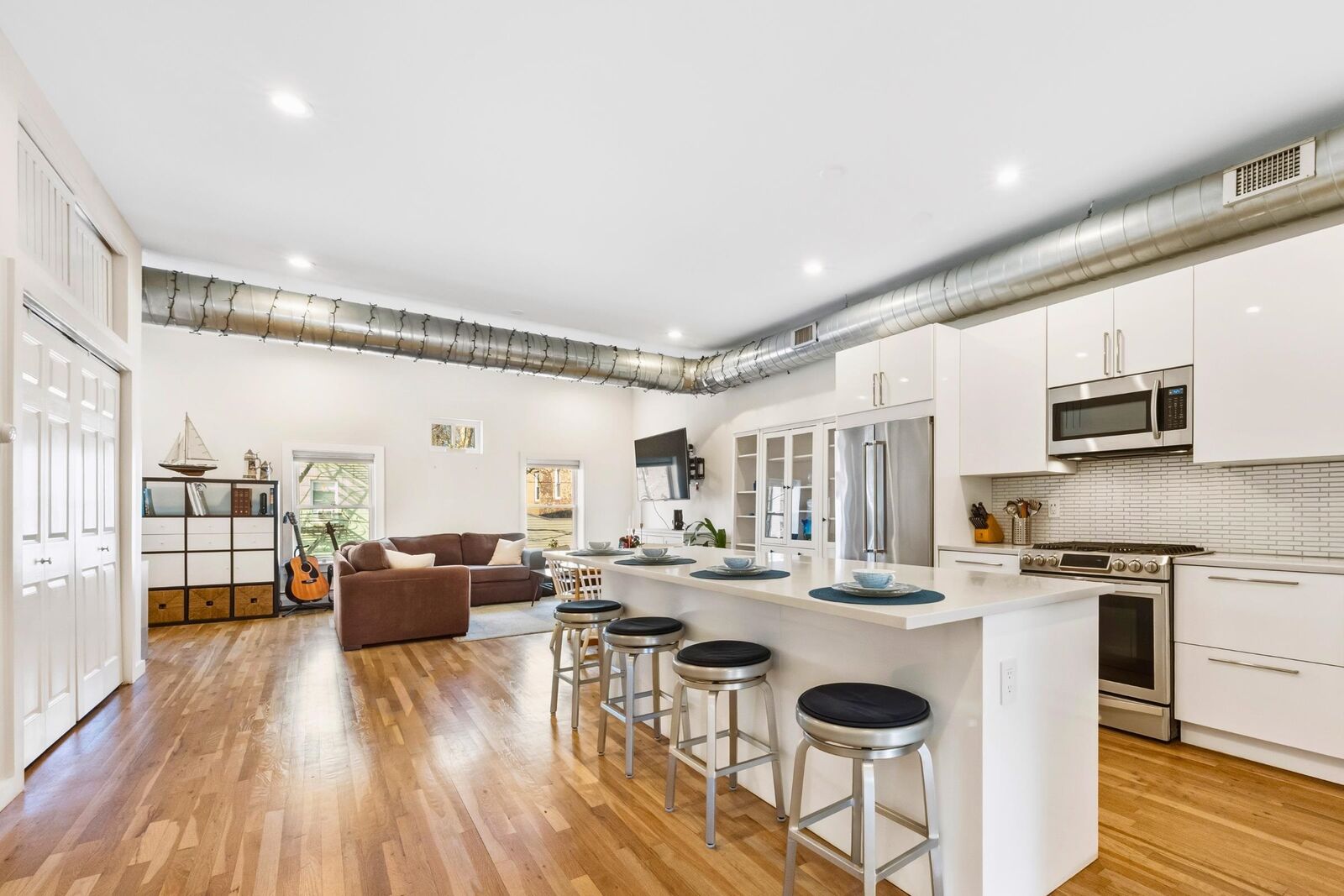 Property Photo:  325 5th St 3  NJ 07302 