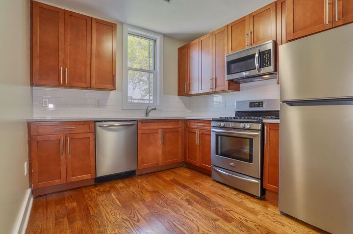 Property Photo: 824 Washington St 4 NJ 07030