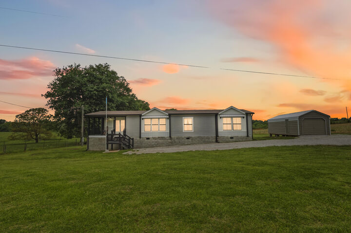 Property Photo:  1255 Elrod Road  KY 42503 
