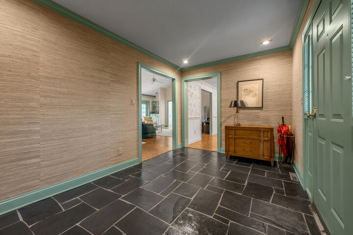 Property Photo:  105 Old Farm Road  KY 40475 