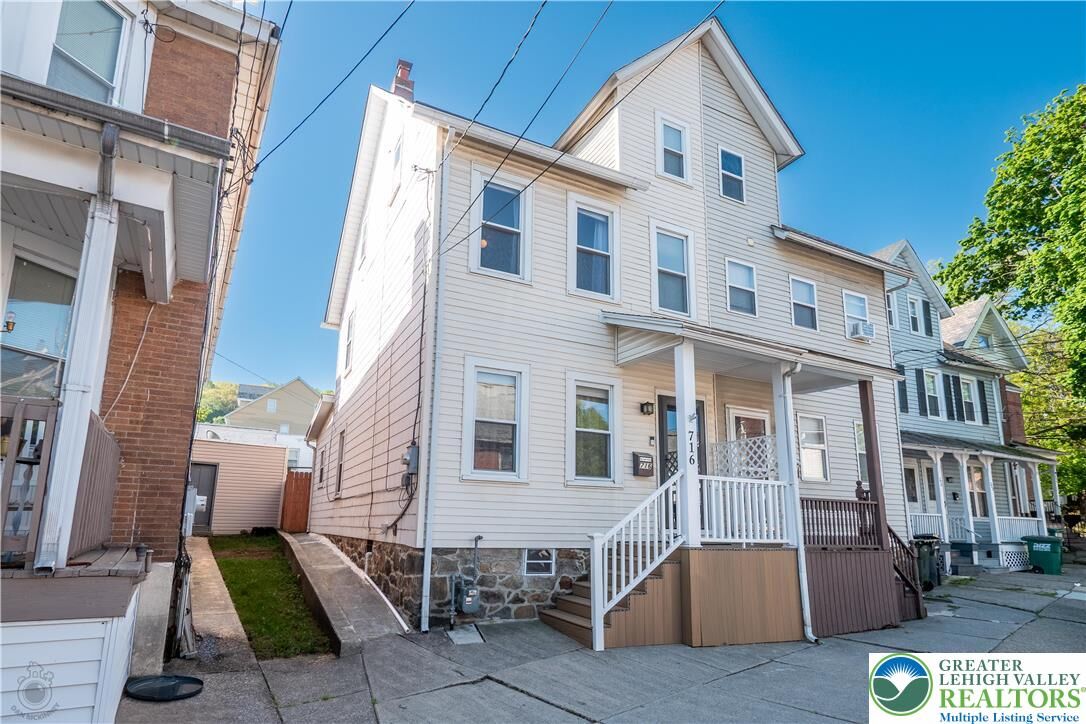 Property Photo:  716 Itaska Street  PA 18015 