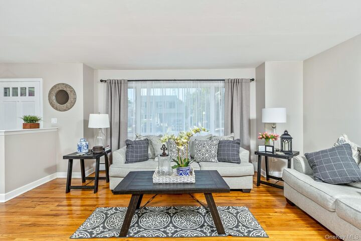 Property Photo:  5 Regina Court  NY 11746 