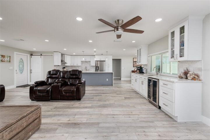 Property Photo:  9773 1st Street NE  FL 33702 